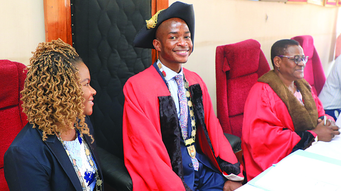 You are currently viewing Chitungwiza Deputy Mayor in smuggling storm