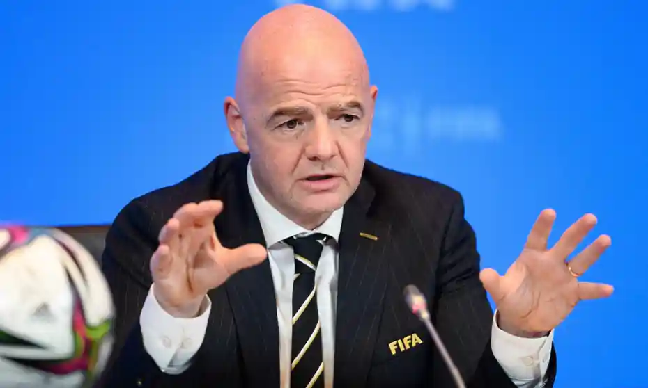 You are currently viewing FIFA suspend Zimbabwe from international competitions