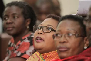 Read more about the article Mpariwa replaces Khupe as National Assembly leader of opposition