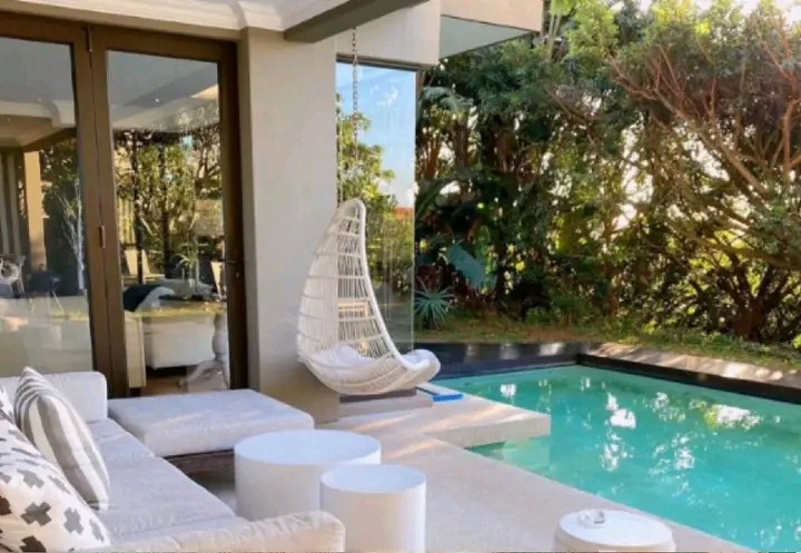 You are currently viewing Former Home of Thabo Bester & Dr Nandipha, Who Paid R70k/month Rent, Revealed in Leaked Photos