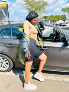 Queen Minaj buys a new BMW and shows it off online