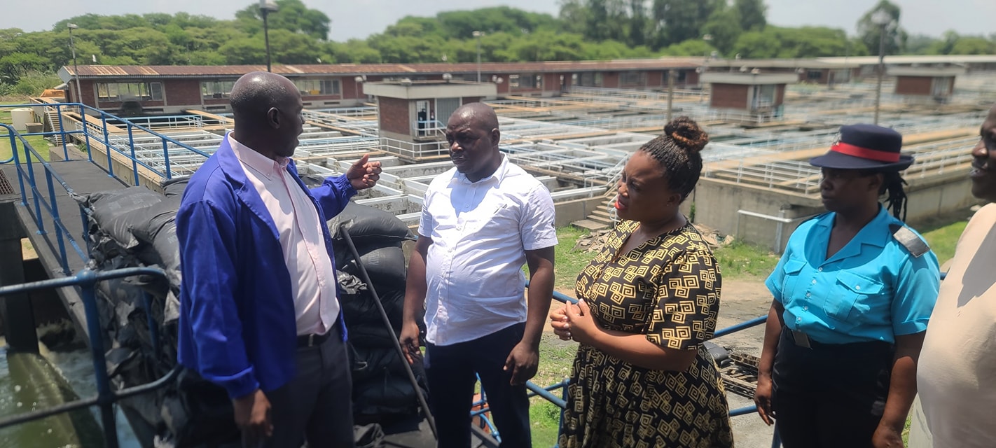 You are currently viewing Harare Mayor visits water plant, calls for more water sources and power supply