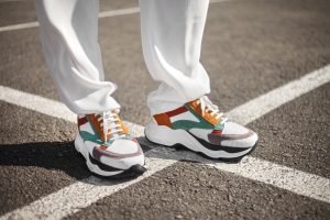 Read more about the article Elevator Shoes – Do you want to look a bit taller?